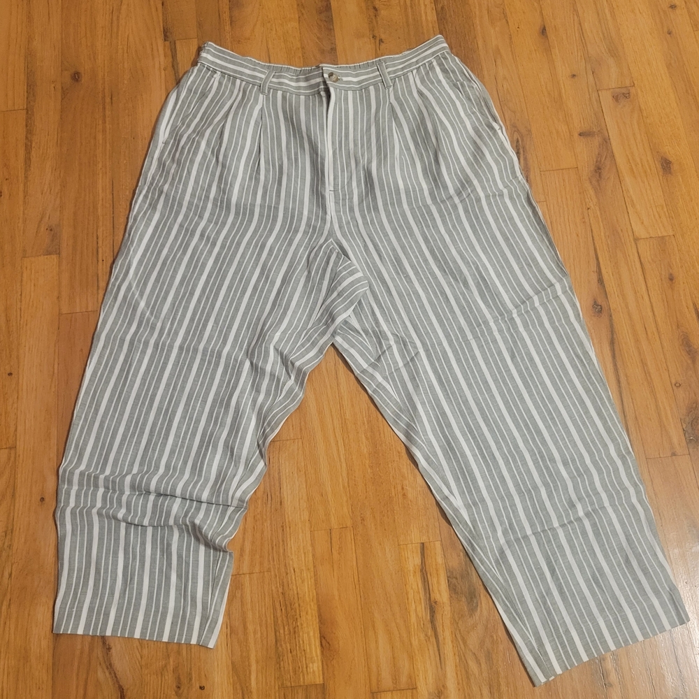 Madewell Gray Chinos Versatile Style